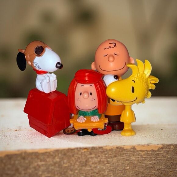 4 McDonald's Happy Meal Peanuts Movie Toys Snoopy Peppermint Patty Woodstock B20 - Picture 1 of 9